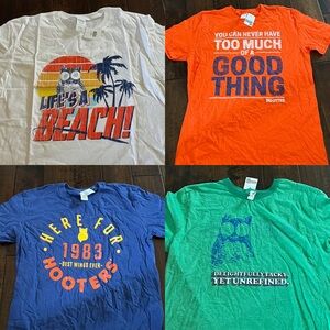 4 NWT Hooters Tee Large